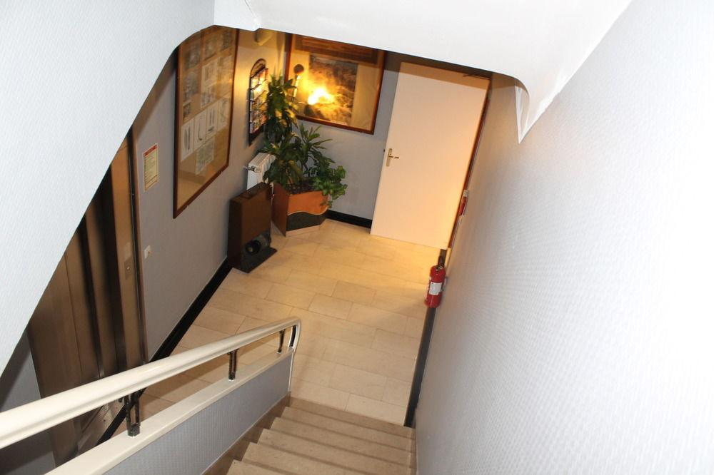 Yasha Hotel Люксембург Экстерьер фото