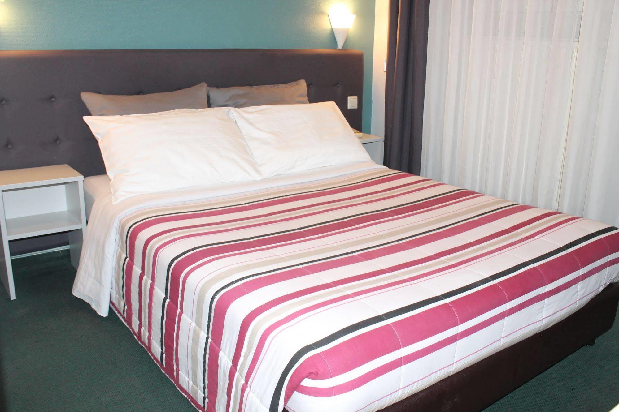 Yasha Hotel Люксембург Экстерьер фото