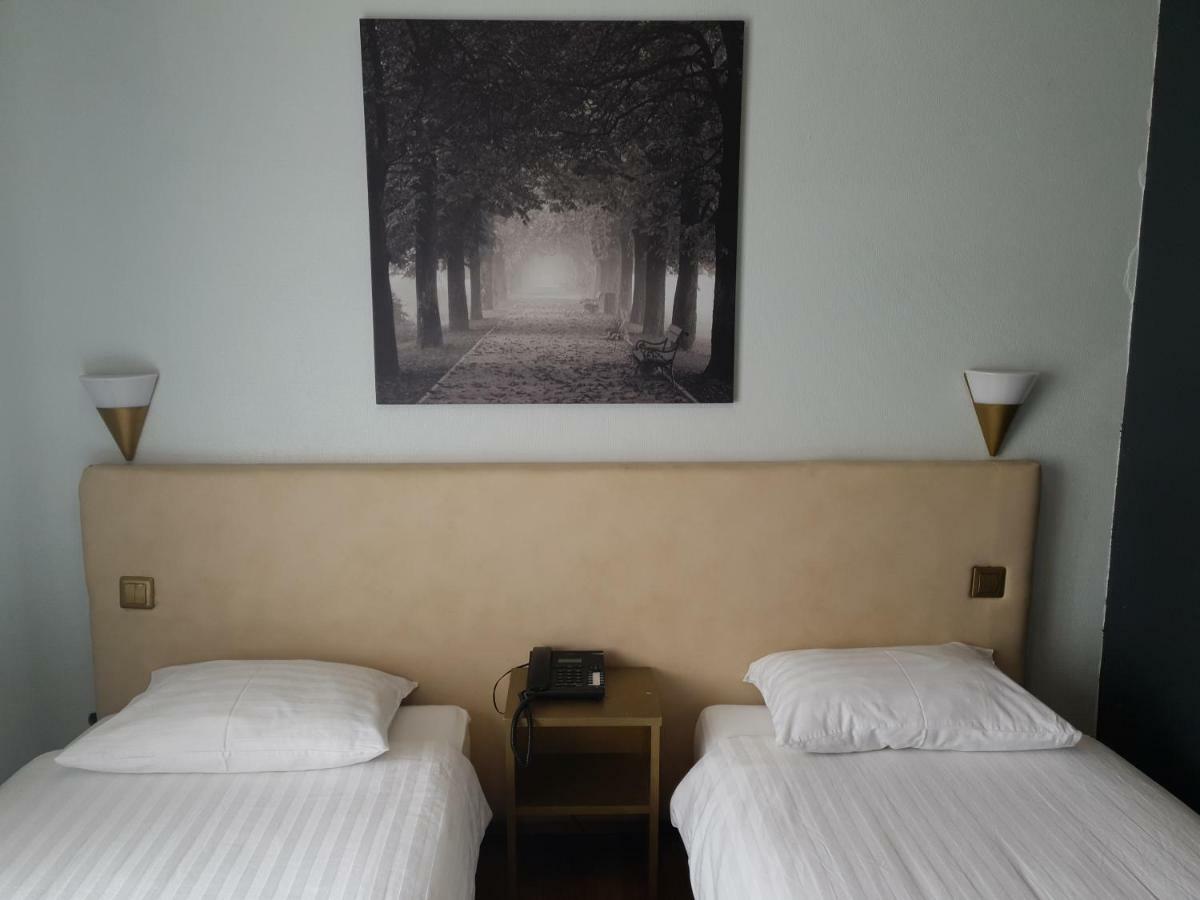 Yasha Hotel Люксембург Экстерьер фото